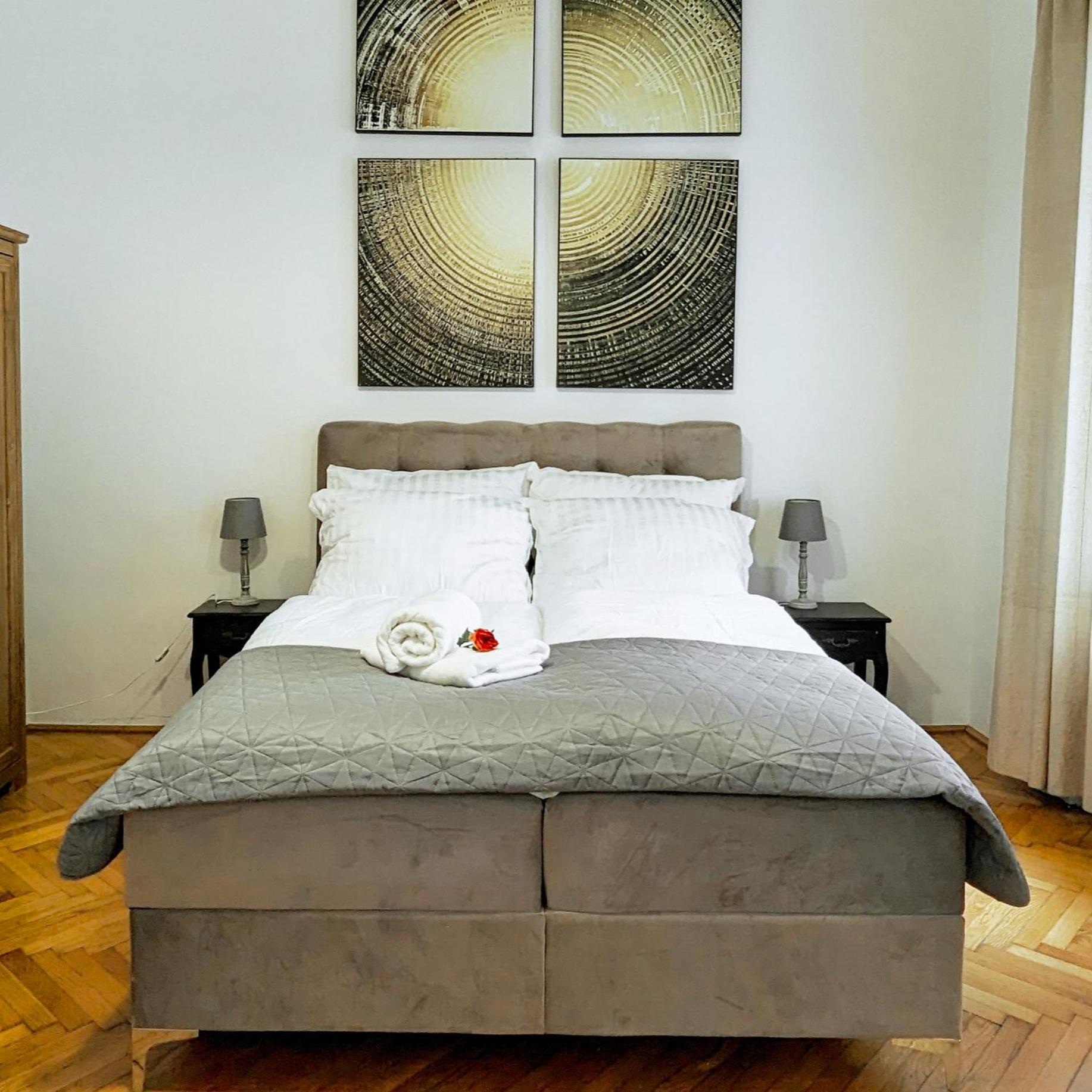 Heart Of The City, Entire Very Big Apartment Budapest Extérieur photo